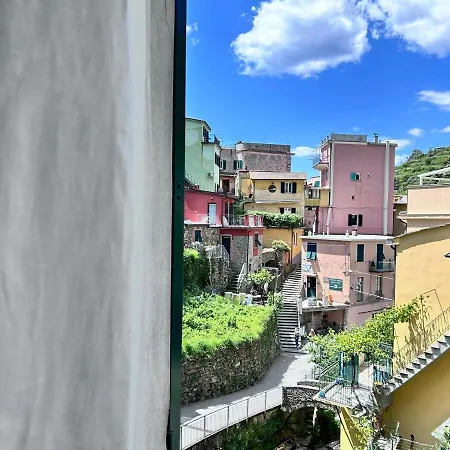 Gigis Con Terrazza E Giardino Privato Apartamento Manarola