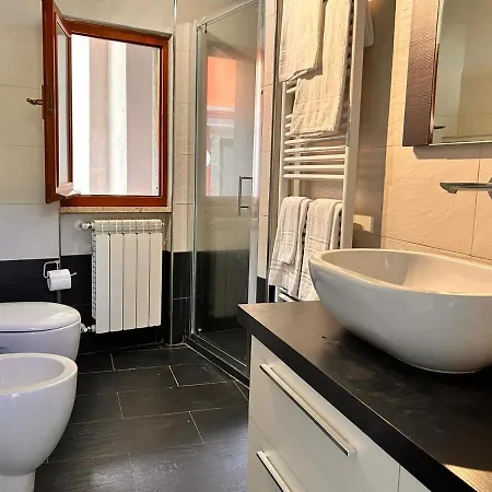 Apartamento Gigis Con Terrazza E Giardino Privato