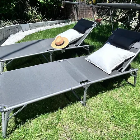 Gigis Con Terrazza E Giardino Privato