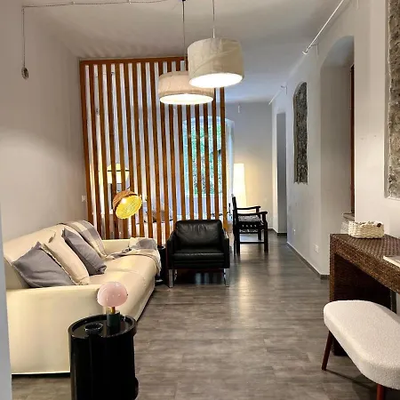 Gigis Con Terrazza E Giardino Privato Apartment *